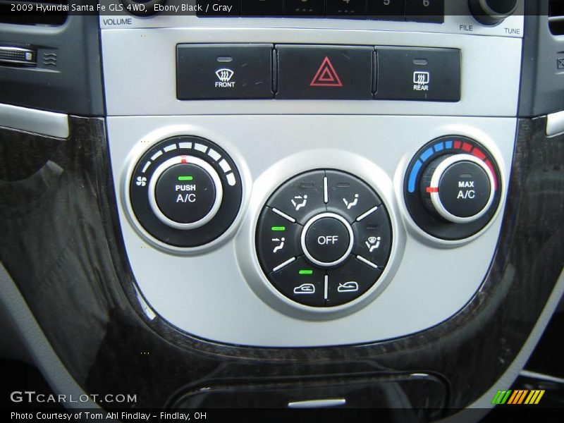 Ebony Black / Gray 2009 Hyundai Santa Fe GLS 4WD