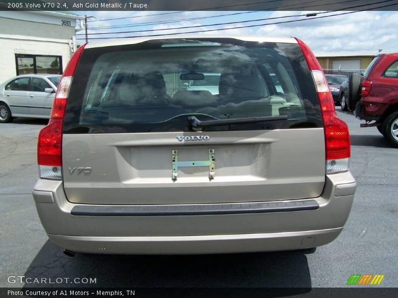 Ash Gold Metallic / Taupe 2005 Volvo V70 2.4