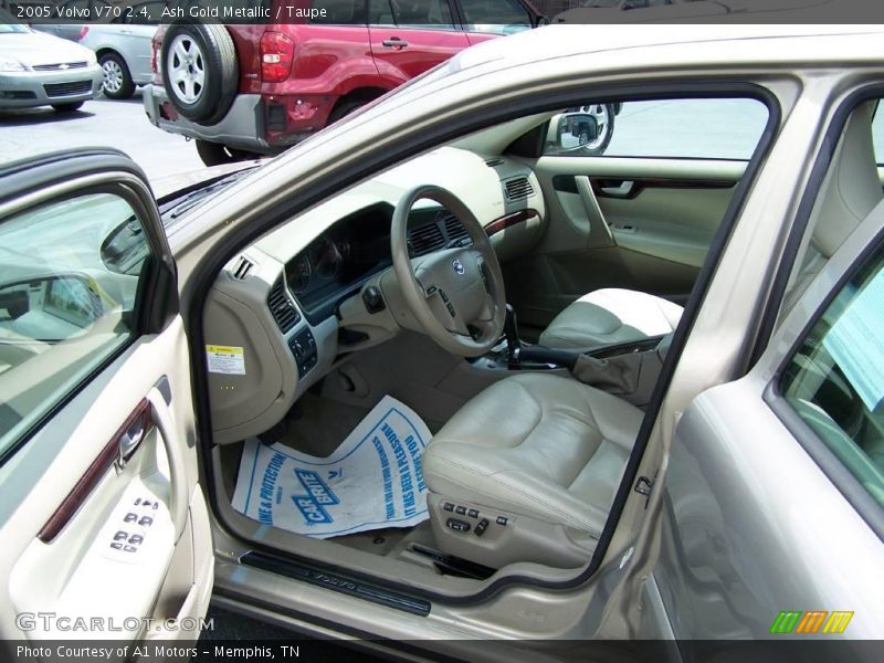 Ash Gold Metallic / Taupe 2005 Volvo V70 2.4