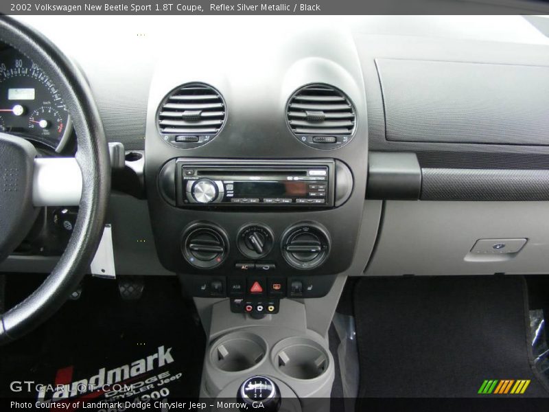 Reflex Silver Metallic / Black 2002 Volkswagen New Beetle Sport 1.8T Coupe
