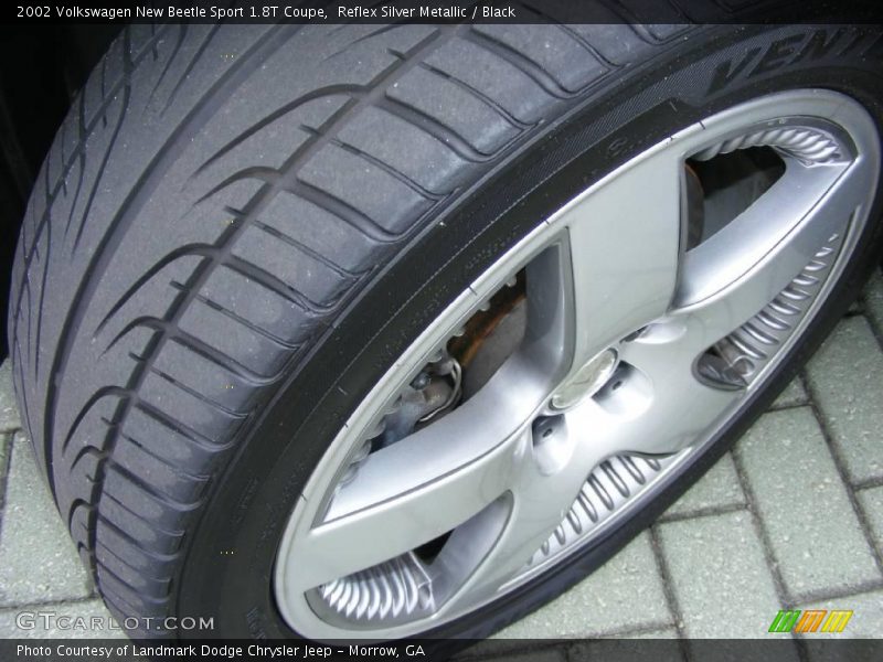 Reflex Silver Metallic / Black 2002 Volkswagen New Beetle Sport 1.8T Coupe