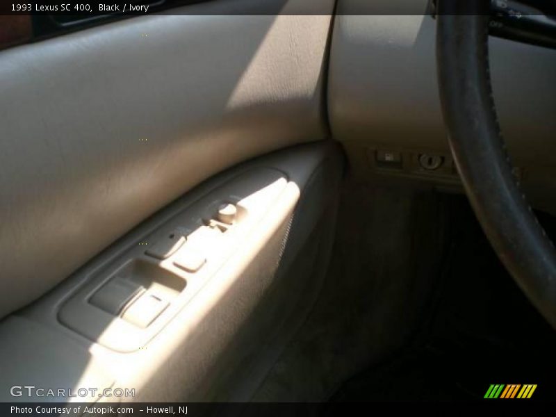 Black / Ivory 1993 Lexus SC 400