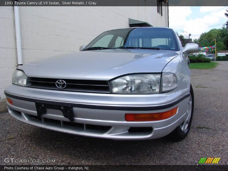Silver Metallic / Gray 1993 Toyota Camry LE V6 Sedan