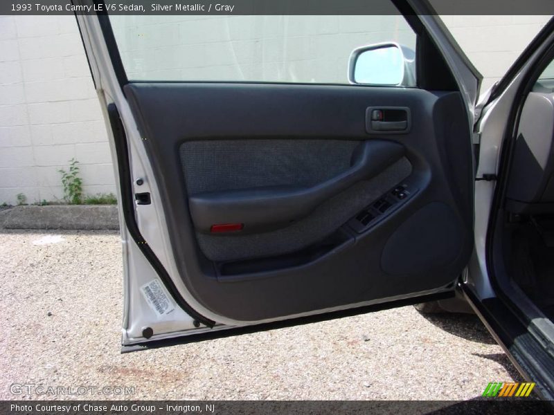 Silver Metallic / Gray 1993 Toyota Camry LE V6 Sedan