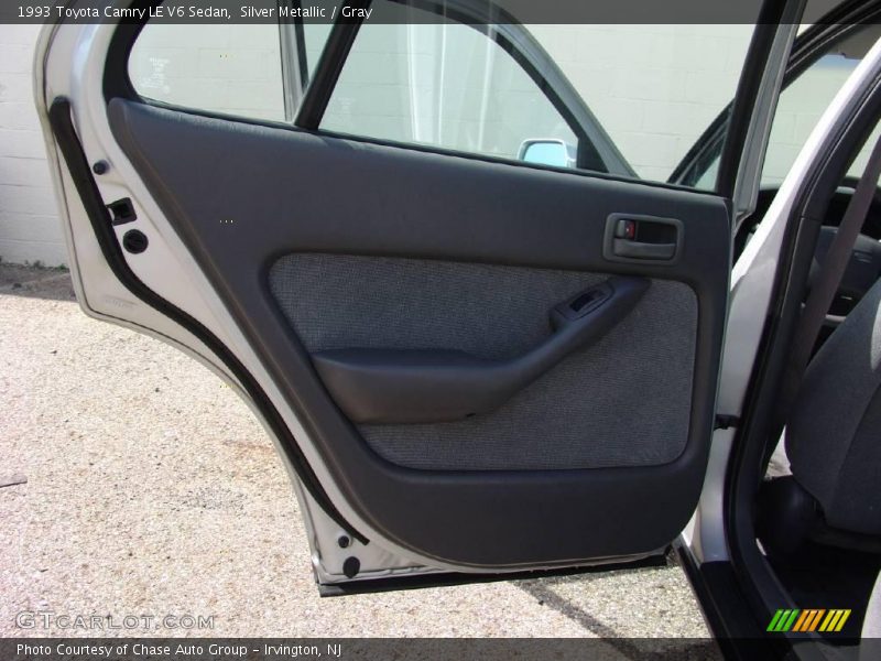 Silver Metallic / Gray 1993 Toyota Camry LE V6 Sedan