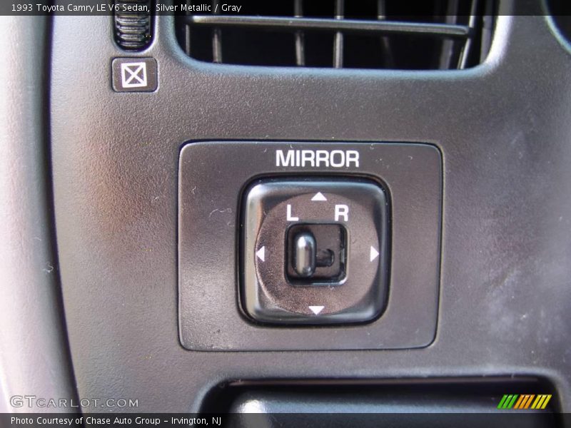 Silver Metallic / Gray 1993 Toyota Camry LE V6 Sedan