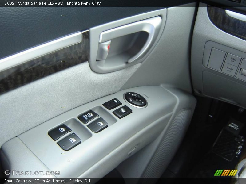 Bright Silver / Gray 2009 Hyundai Santa Fe GLS 4WD