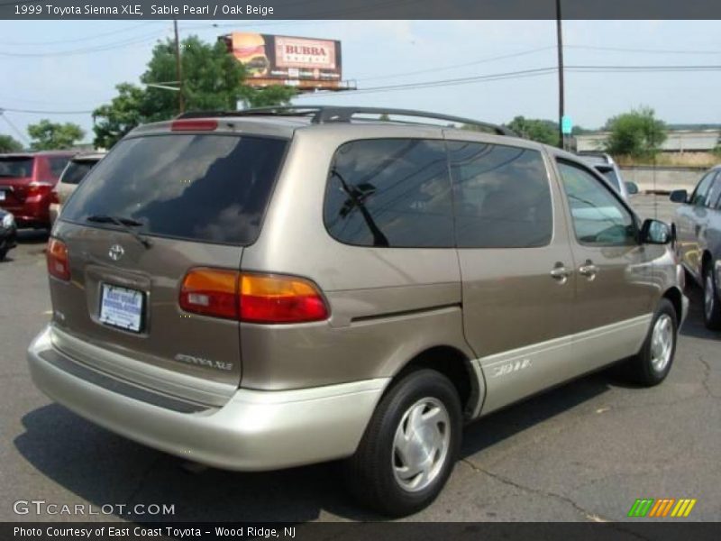 Sable Pearl / Oak Beige 1999 Toyota Sienna XLE