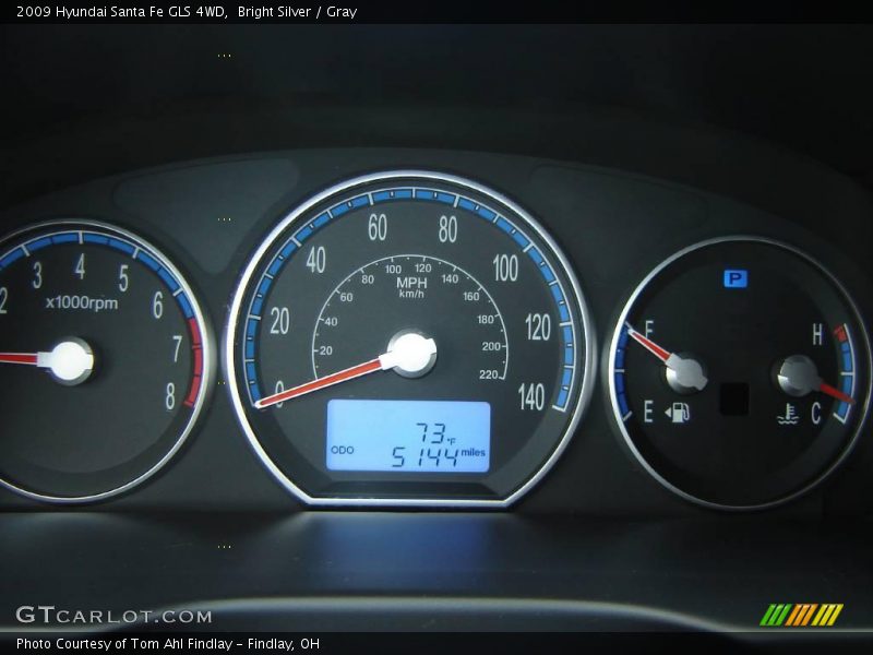 Bright Silver / Gray 2009 Hyundai Santa Fe GLS 4WD