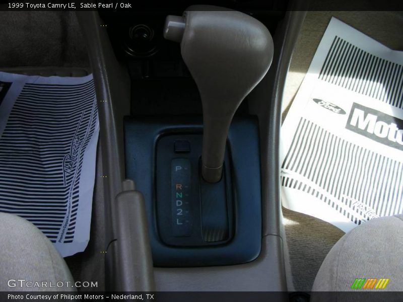 Sable Pearl / Oak 1999 Toyota Camry LE