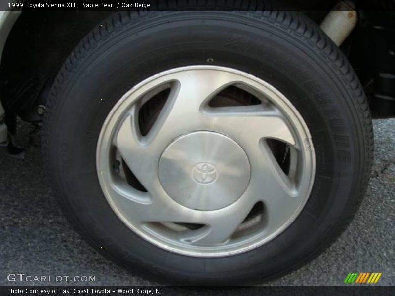 Sable Pearl / Oak Beige 1999 Toyota Sienna XLE