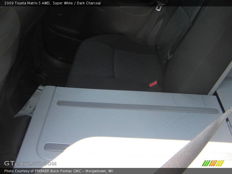 Super White / Dark Charcoal 2009 Toyota Matrix S AWD