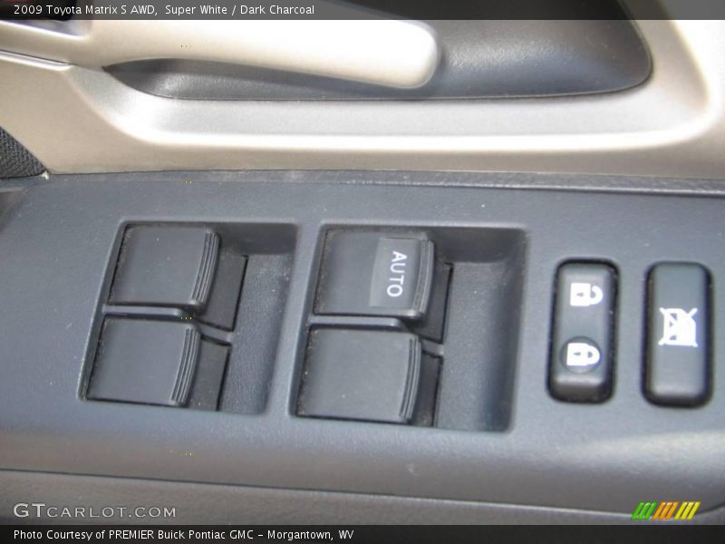 Super White / Dark Charcoal 2009 Toyota Matrix S AWD