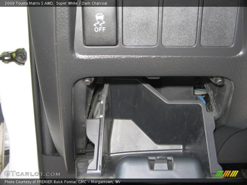Super White / Dark Charcoal 2009 Toyota Matrix S AWD