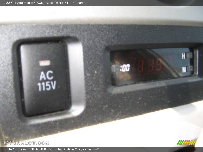 Super White / Dark Charcoal 2009 Toyota Matrix S AWD