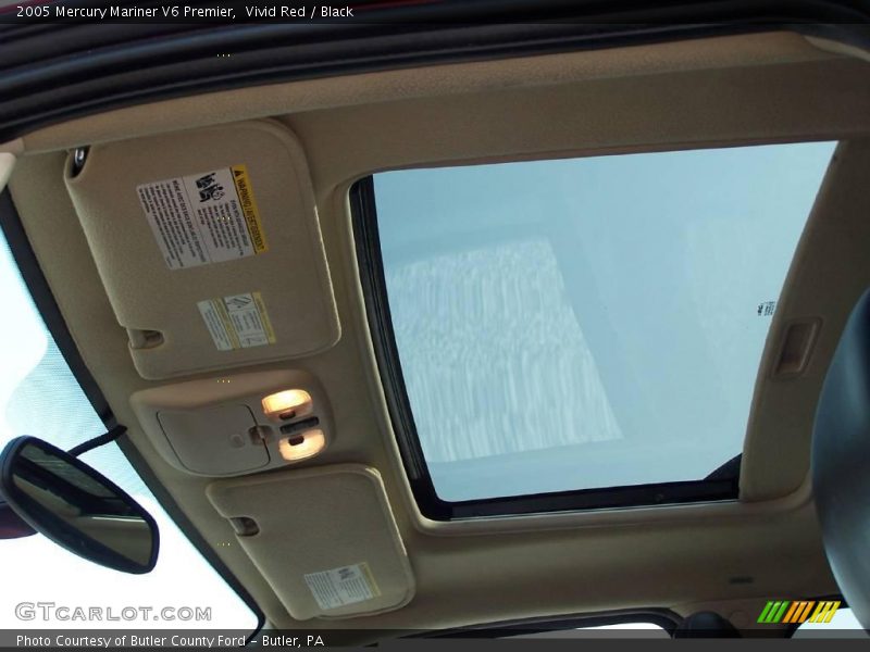 Vivid Red / Black 2005 Mercury Mariner V6 Premier