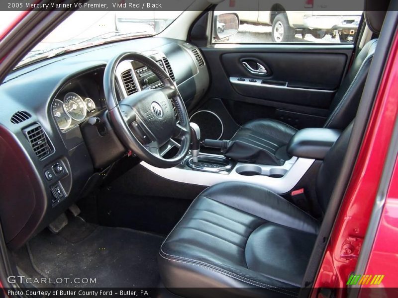 Vivid Red / Black 2005 Mercury Mariner V6 Premier