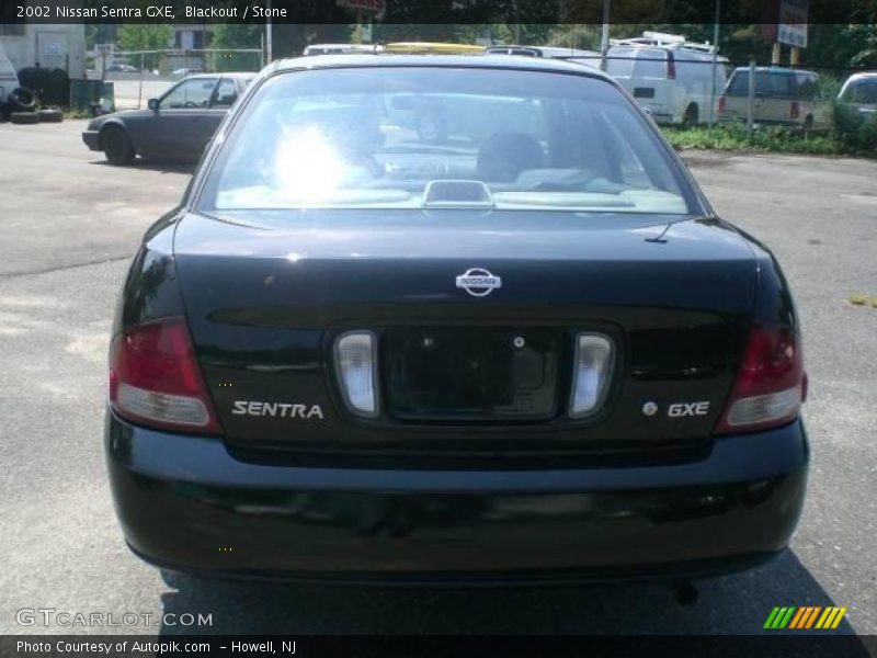 Blackout / Stone 2002 Nissan Sentra GXE