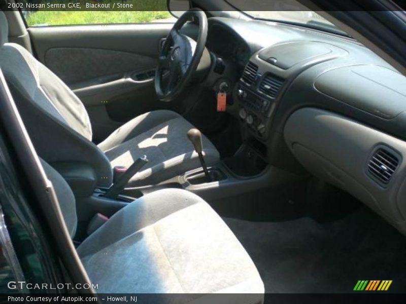Blackout / Stone 2002 Nissan Sentra GXE