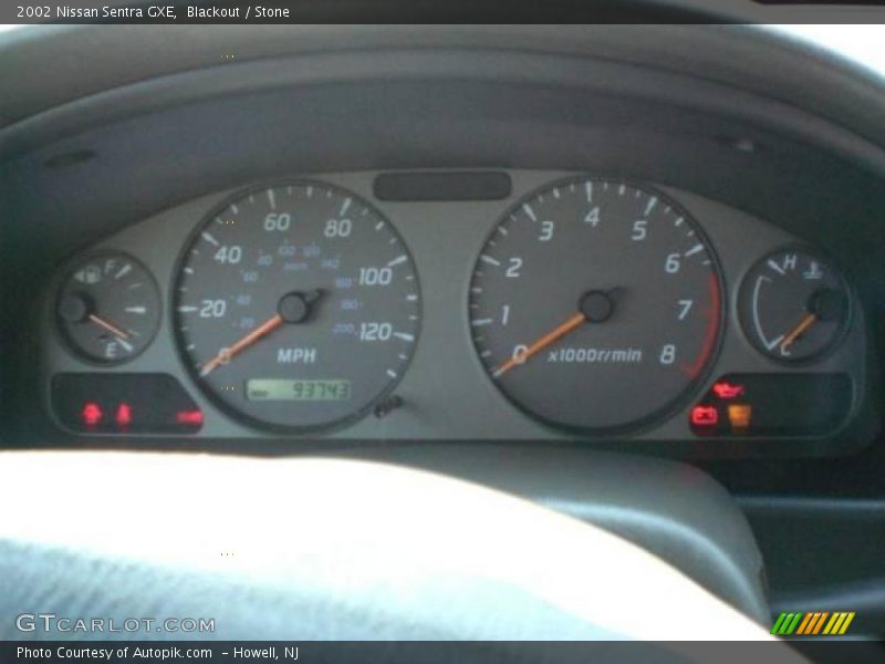 Blackout / Stone 2002 Nissan Sentra GXE