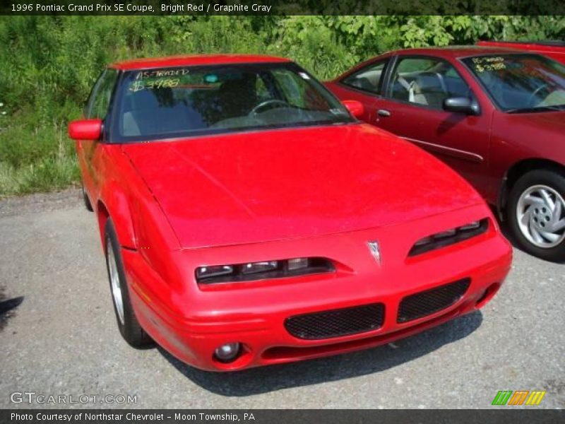 Bright Red / Graphite Gray 1996 Pontiac Grand Prix SE Coupe