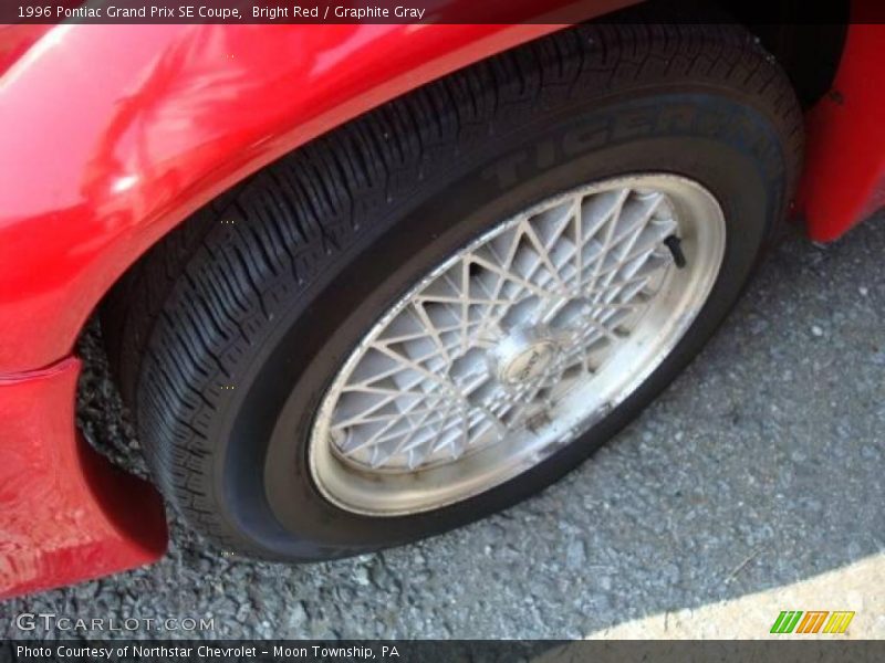 Bright Red / Graphite Gray 1996 Pontiac Grand Prix SE Coupe