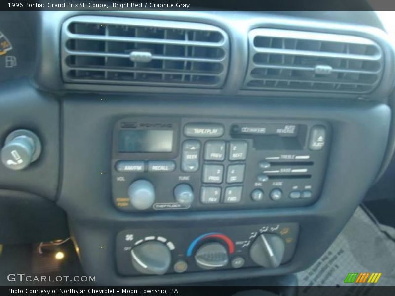 Bright Red / Graphite Gray 1996 Pontiac Grand Prix SE Coupe