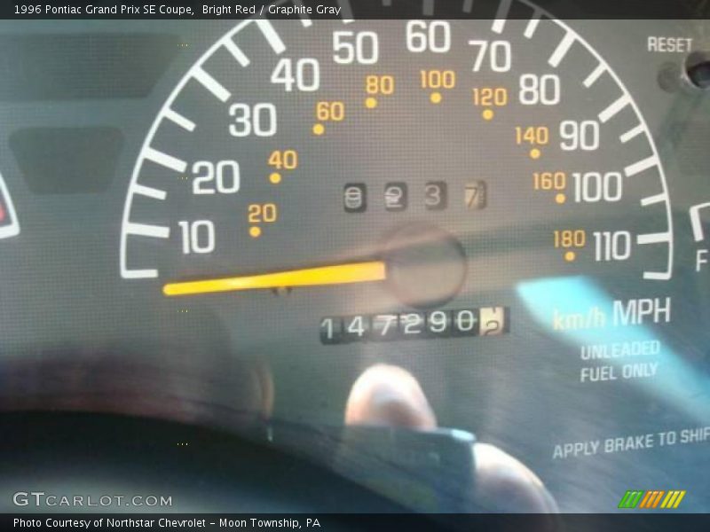 Bright Red / Graphite Gray 1996 Pontiac Grand Prix SE Coupe