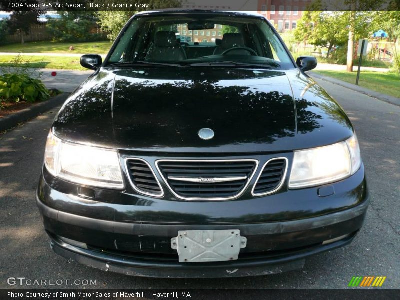 Black / Granite Gray 2004 Saab 9-5 Arc Sedan