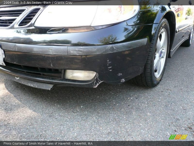 Black / Granite Gray 2004 Saab 9-5 Arc Sedan
