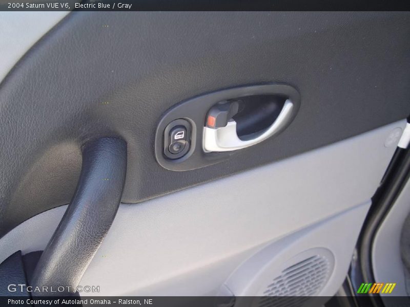 Electric Blue / Gray 2004 Saturn VUE V6