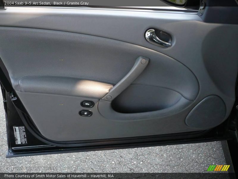 Black / Granite Gray 2004 Saab 9-5 Arc Sedan