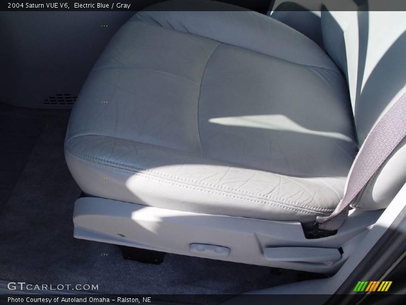 Electric Blue / Gray 2004 Saturn VUE V6