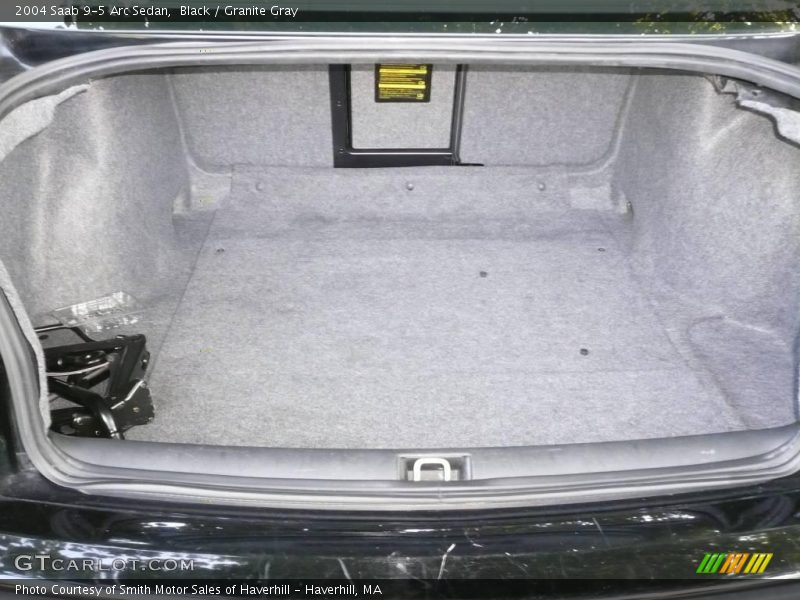 Black / Granite Gray 2004 Saab 9-5 Arc Sedan