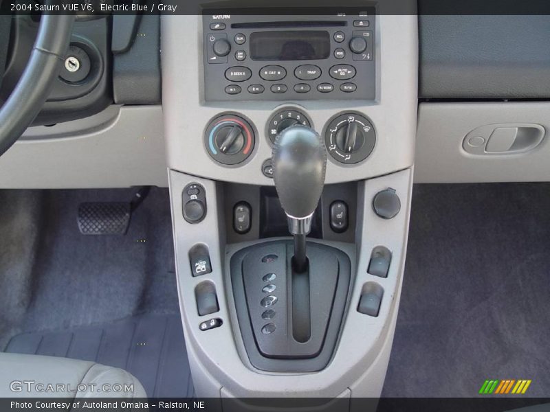 Electric Blue / Gray 2004 Saturn VUE V6