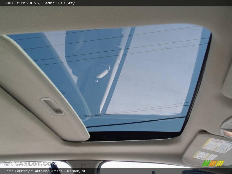 Electric Blue / Gray 2004 Saturn VUE V6