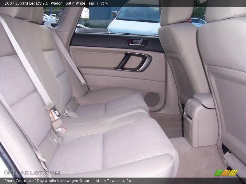Satin White Pearl / Ivory 2007 Subaru Legacy 2.5i Wagon