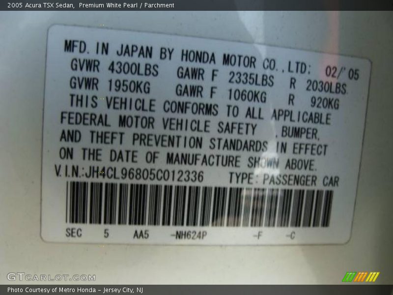 Premium White Pearl / Parchment 2005 Acura TSX Sedan