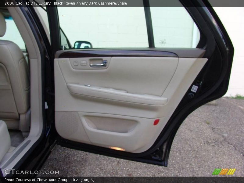 Black Raven / Very Dark Cashmere/Shale 2006 Cadillac DTS Luxury