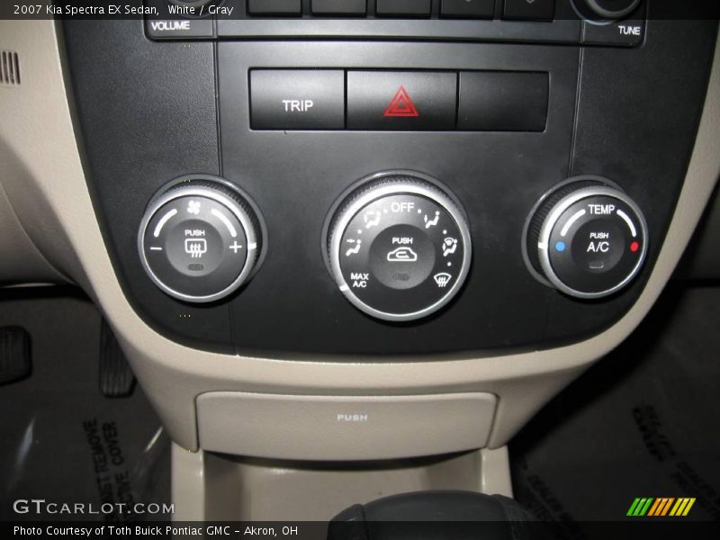 White / Gray 2007 Kia Spectra EX Sedan