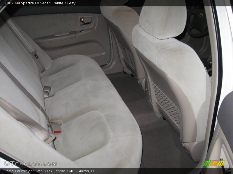 White / Gray 2007 Kia Spectra EX Sedan