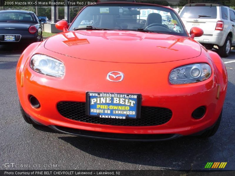 True Red / Black 2006 Mazda MX-5 Miata Roadster