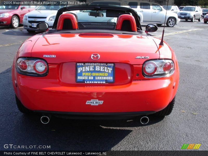 True Red / Black 2006 Mazda MX-5 Miata Roadster