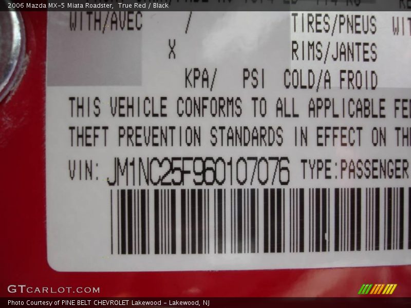 True Red / Black 2006 Mazda MX-5 Miata Roadster