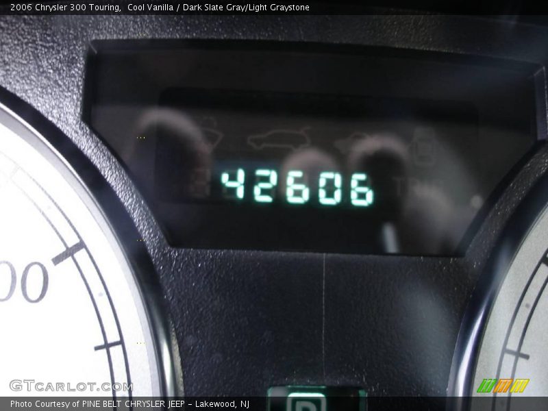 Cool Vanilla / Dark Slate Gray/Light Graystone 2006 Chrysler 300 Touring