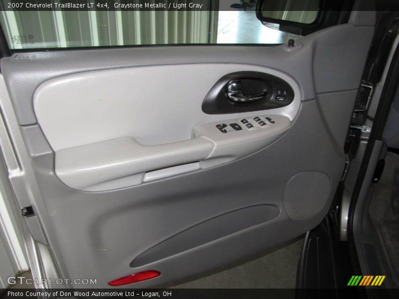 Graystone Metallic / Light Gray 2007 Chevrolet TrailBlazer LT 4x4