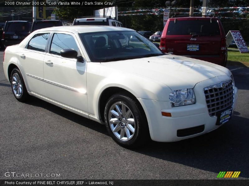 Cool Vanilla White / Dark Slate Gray 2008 Chrysler 300 LX