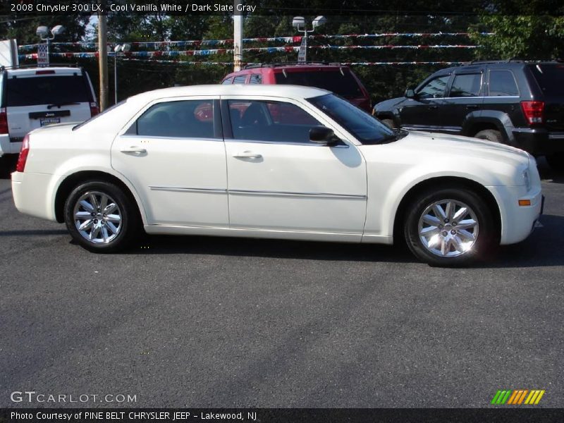 Cool Vanilla White / Dark Slate Gray 2008 Chrysler 300 LX