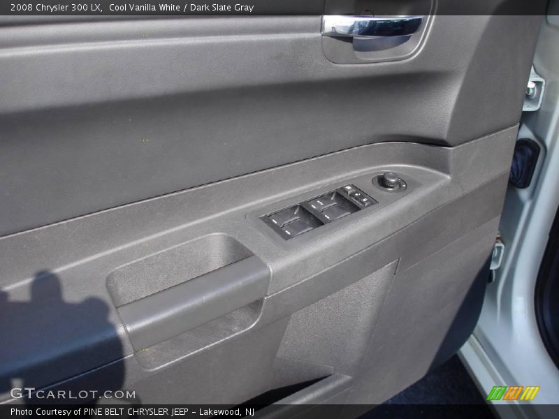 Cool Vanilla White / Dark Slate Gray 2008 Chrysler 300 LX