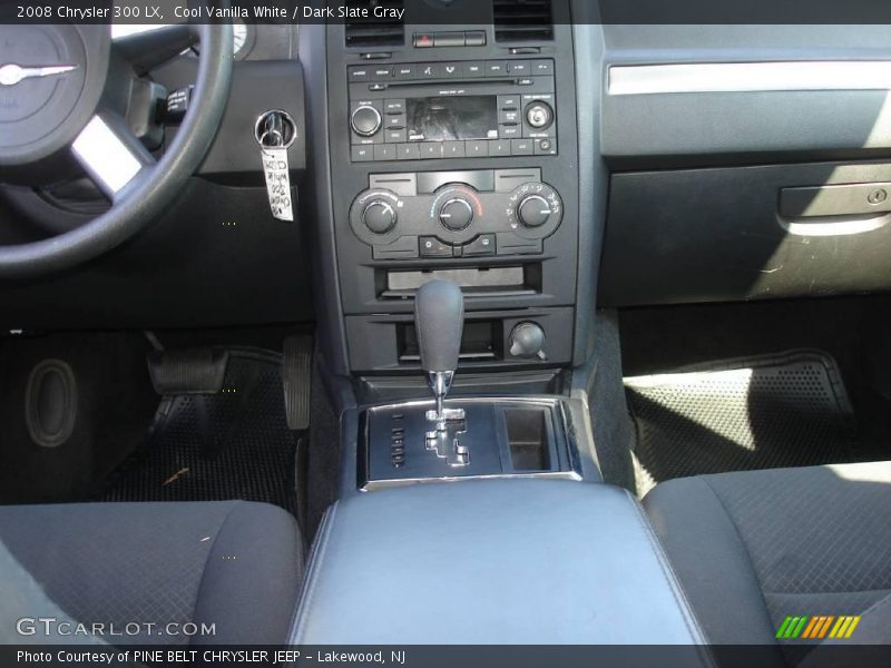 Cool Vanilla White / Dark Slate Gray 2008 Chrysler 300 LX
